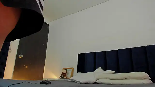 melanie_roux__'s Live XXX Chat