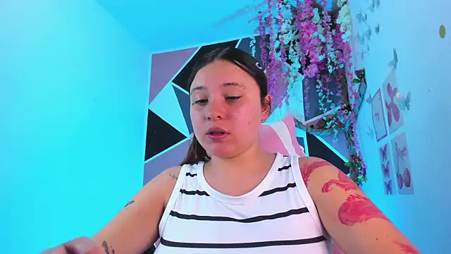 little_emma0 Chat XXX live