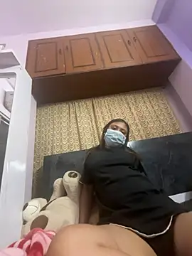 Yourhornynightmareのウェブカメラショー