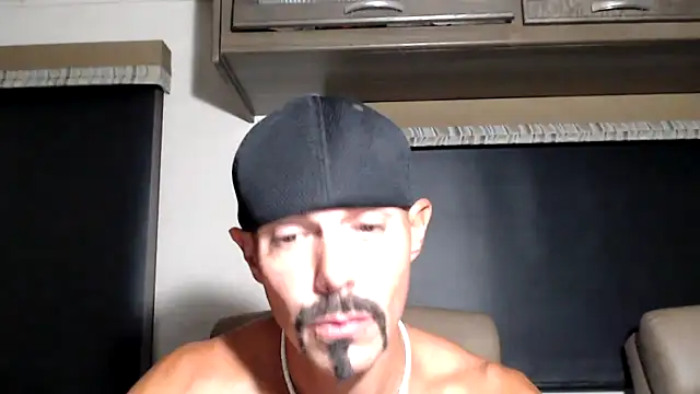 ThickD2C webkamerás műsora