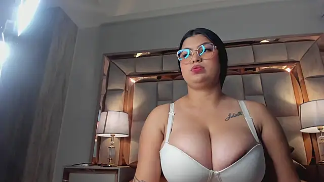 ValentinaBreats Live XXX-Chat