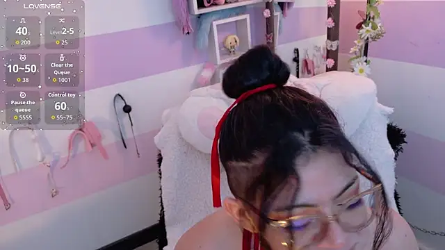 แชท XXX สดของ Catwhite_