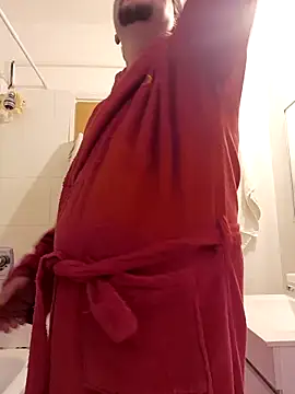 Miki20677 Show in webcam