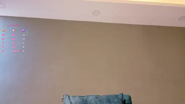 karen_brave Pertunjukan Webcam