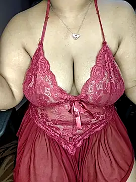 Curvy_Pooja Live XXX-Chat