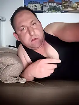 GenuineDedication42's Webcam Show