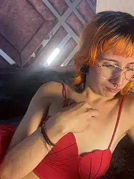 Alice_Hecatee Pertunjukan Webcam