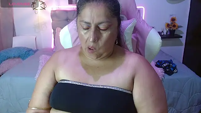 Keyla01_'s Live XXX Chat