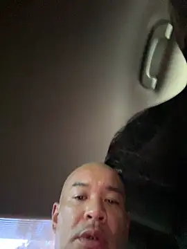 EatMyCake831 Show in webcam