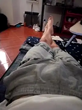 AoA-BoyStudent Webcam show