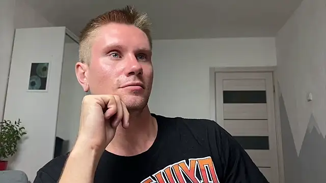 kevin-park's Webcam Show