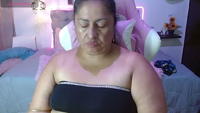 Keyla01_'s Live XXX Chat