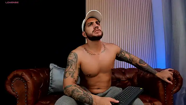 KyleNorth_ élő XXX-chatje