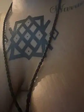 nickytheehawtie webcam show