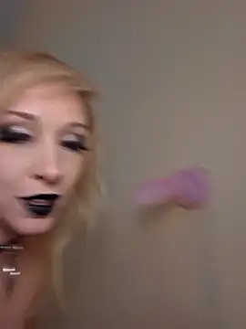 AmethystFoxx live XXX chat