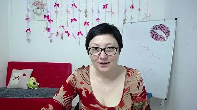 EmilyL0ve's Live XXX Chat