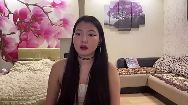 دردشة MaeRaads الجنسية المباشرة