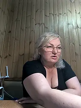 White-Chocolatte's Live XXX Chat