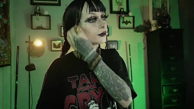 insania_9999_'s Live XXX Chat