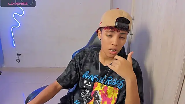 axel_luxxx webkamerás műsora