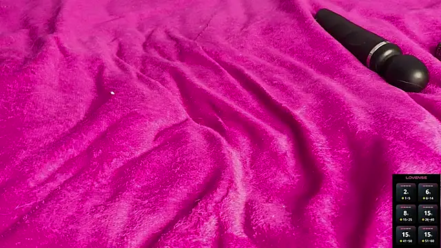 XXX chat uživo modela Alice_Pops