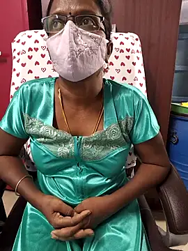 umashreetamil Show in webcam