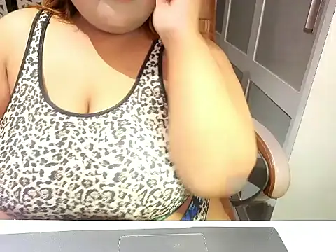 Nataasha__ webcam show