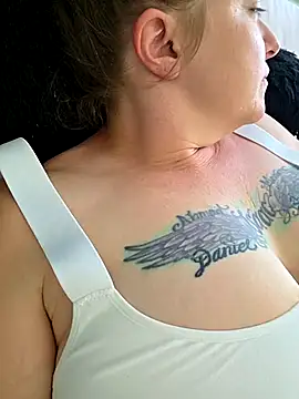 julimonroe 라이브 XXX 채팅