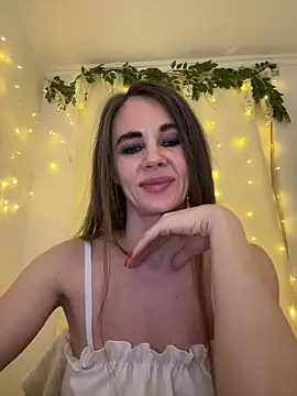 LucieMack Adlı Modelin Canlı XXX Sohbeti