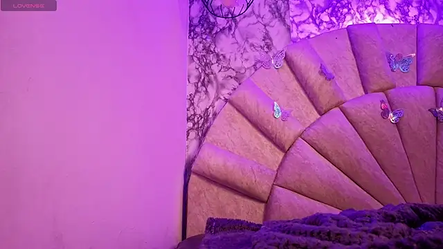 miiaboss_n Live XXX chat