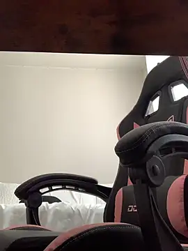 PussiesnCream_ élő XXX-chatje