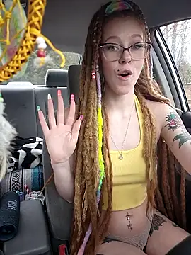 LucidLucyn Live XXX chat