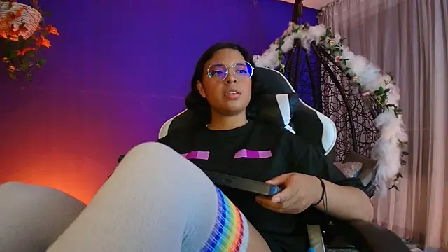 Chat XXX en directo de Emmapark_