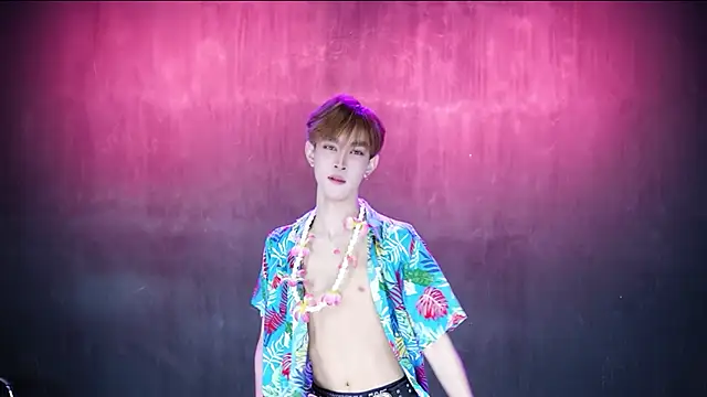 Queen-Vibeのウェブカメラショー