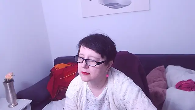 ChristaRose: онлайн-секс-чат