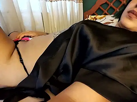 Živý XXX chat FallsForHerSmile