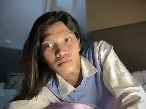 Yourgoddess_jayve élő XXX-chatje