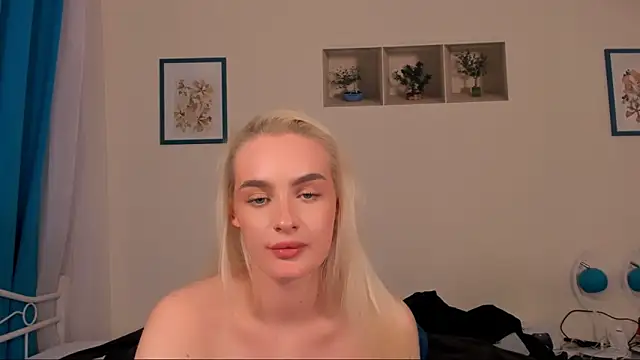 OliviaKisssのライブXXXチャット