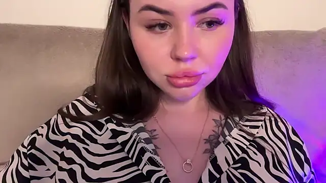 AlmaryKim – Naživo XXX chat