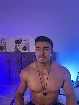 Chat +18 de Chris_Clarck ao vivo