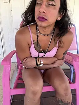 TranSexualJade95 élő XXX-chatje