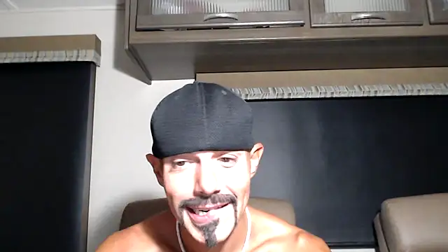 ThickD2C's Webcam Show