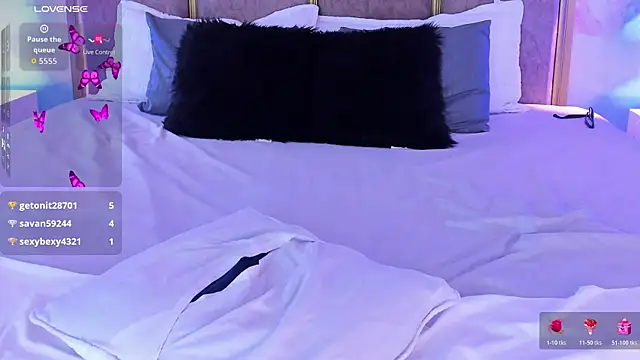 AmmyJones_ Adlı Modelin Canlı XXX Sohbeti