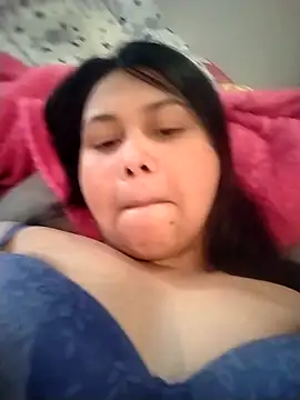 Alessandraa- Adlı Modelin Canlı XXX Sohbeti