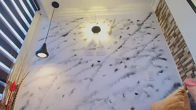 Max_HornyeのライブXXXチャット