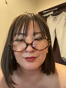 Mitsuco_surflady Show in webcam