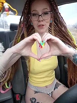 XXX chat uživo modela LucidLucy