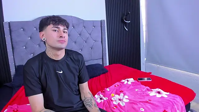 Kenji_n_Rousse Live XXX-chat