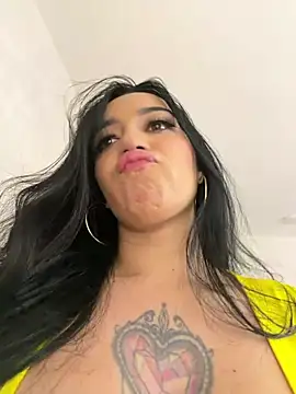 EmmyEvans1 라이브 XXX 채팅