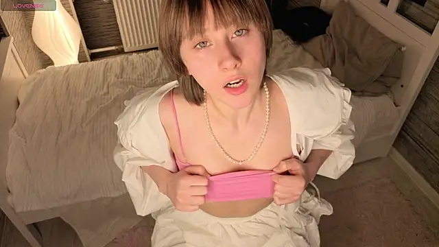 EthalBuffkin Show in webcam